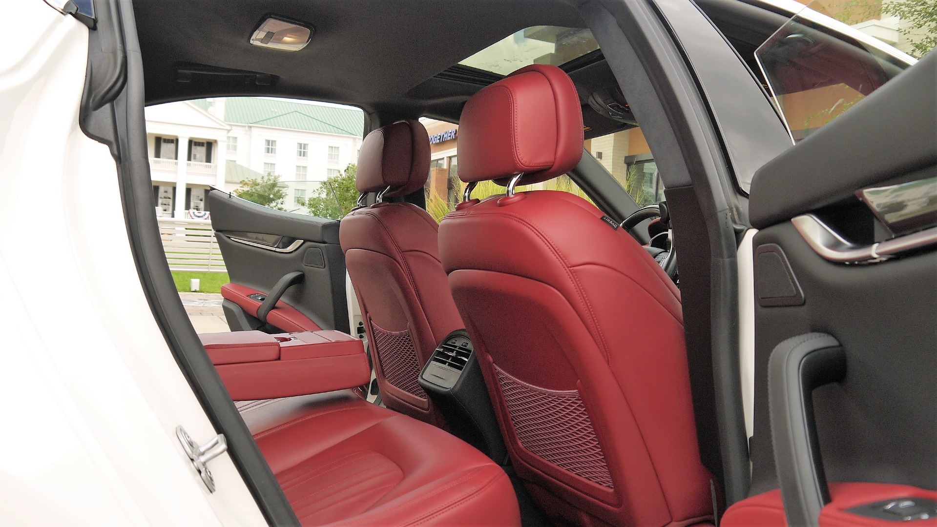 maserati ghibli red interior