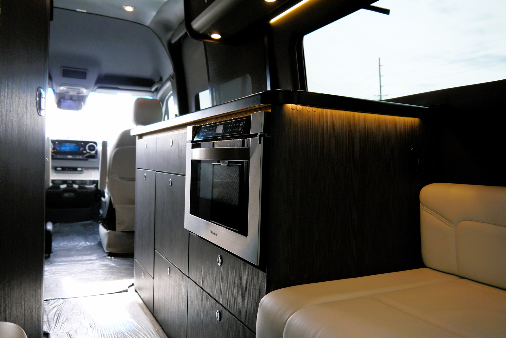 2019 Mercedes-Benz Sprinter Cargo Van Base photo 19